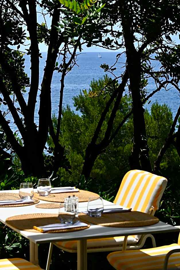 Hôtel Le Provençal - Rénové en 2025 - Bord de Mer