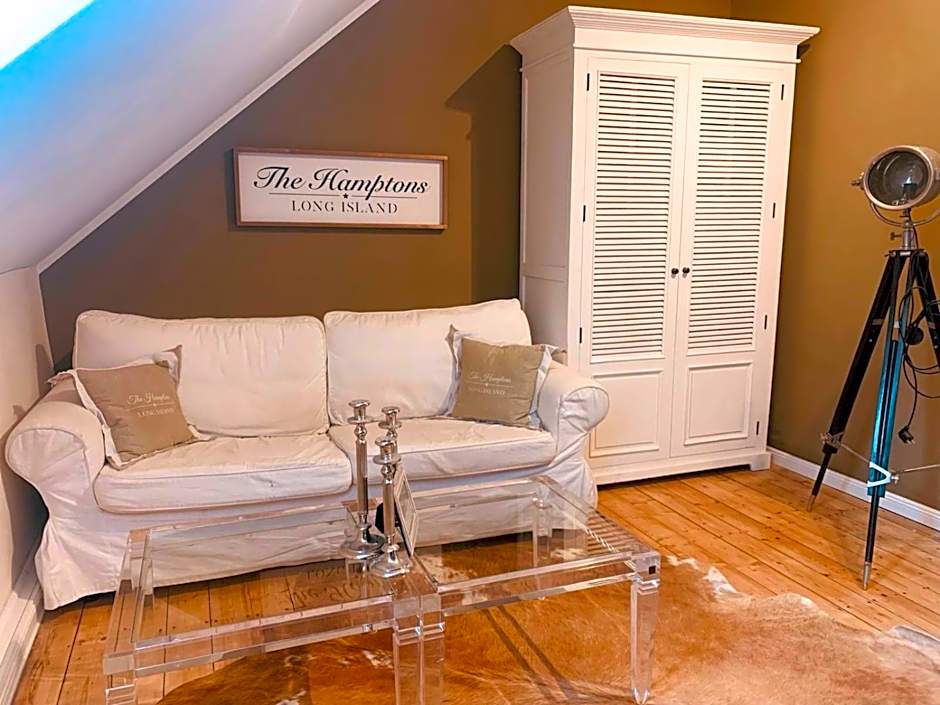 The Hampton Hock's - Wellness & Wine