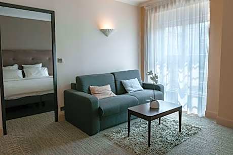 King Suite with Sofa Bed - Non-Smoking