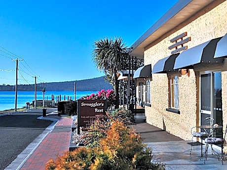 Smugglers Rest Apartments