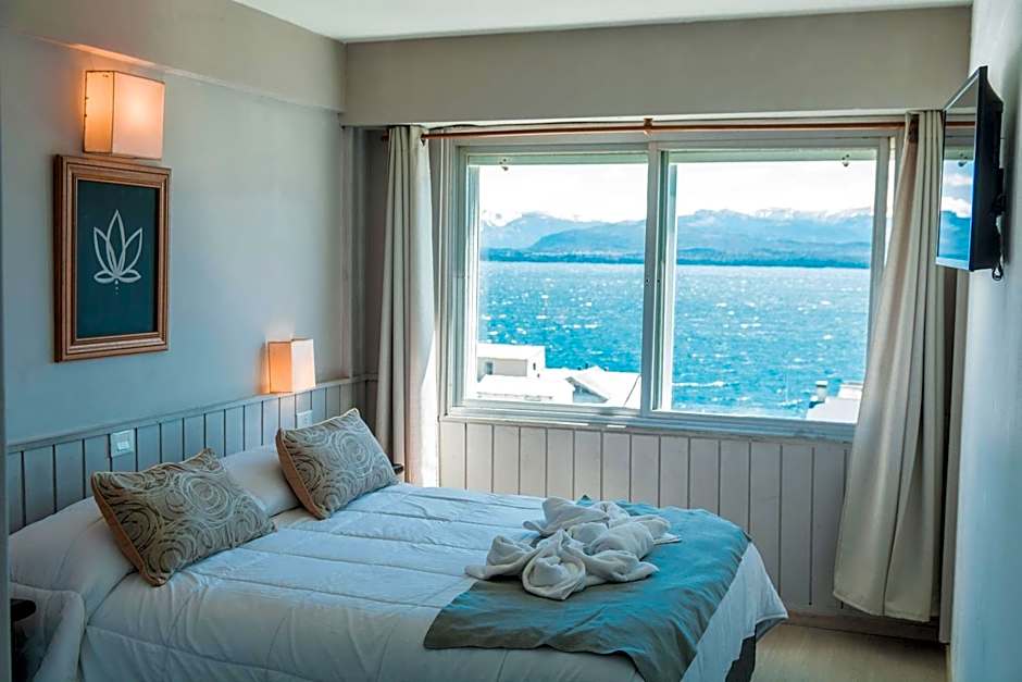 Photo 1 of 7 of Superior, Lake View