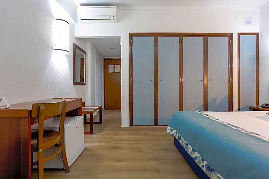 Hotel Arangues