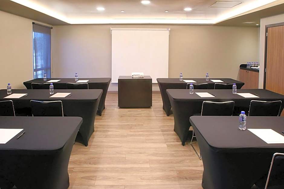 City Express Plus by Marriott Tampico