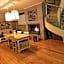 Aurelia Garden Gold B&B