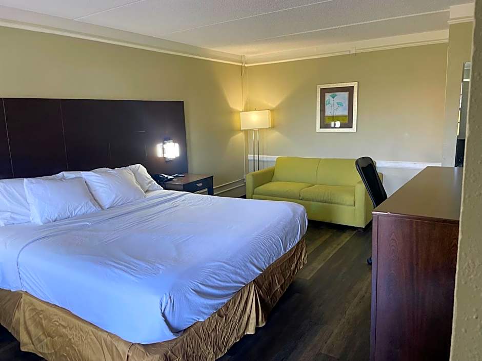 Quality Inn & Suites Tuscaloosa near University