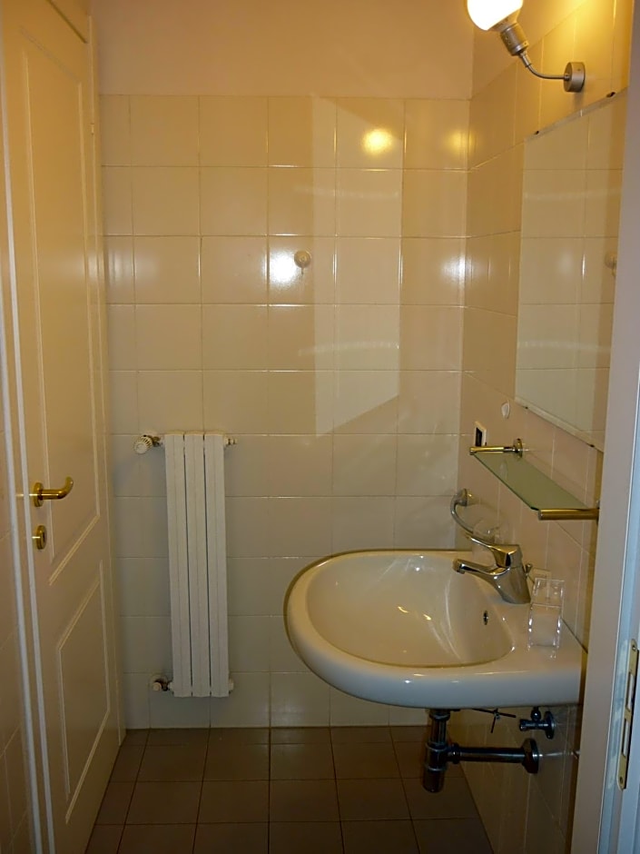 IL CASTELLO HOSTEL BOUTIQUE