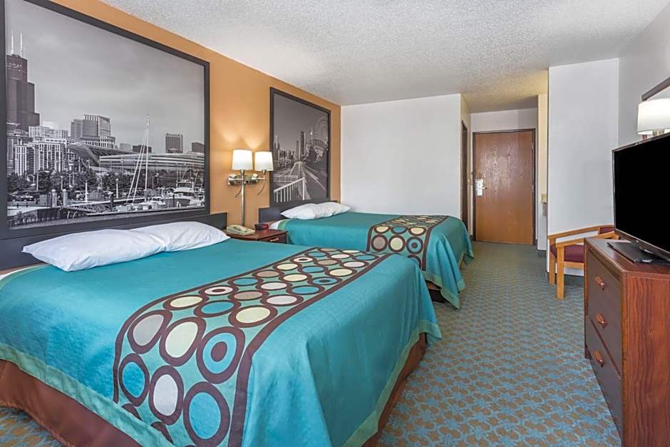 Super 8 by Wyndham Bourbonnais/Kankakee Area