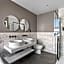 Leader Suite - Sea View - Free Wi-Fi