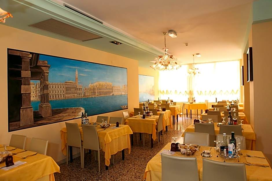 Hotel Vienna – Caorle, GA