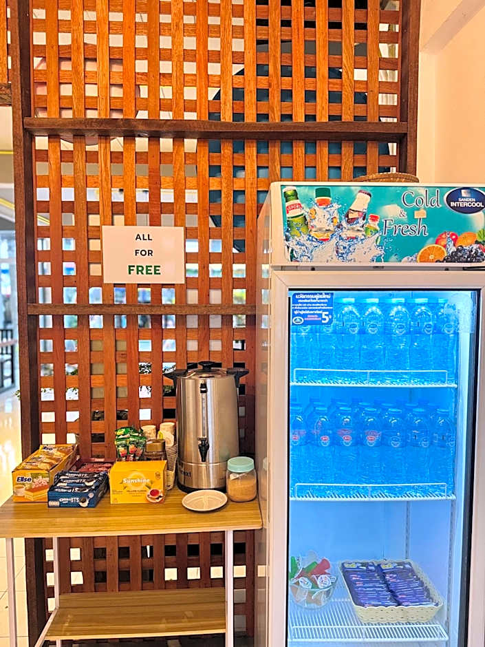 TIKI HOSTEL