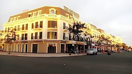 Khách sạn The One Cà Mau