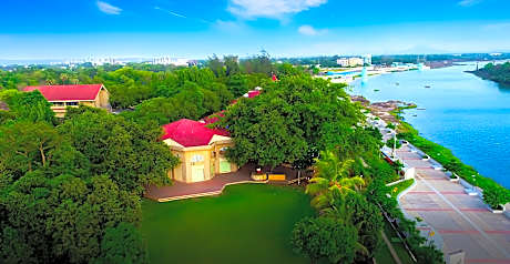 Ras Resorts By Treat