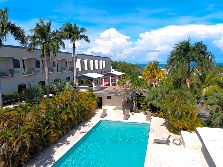 Fajardo Inn Resort