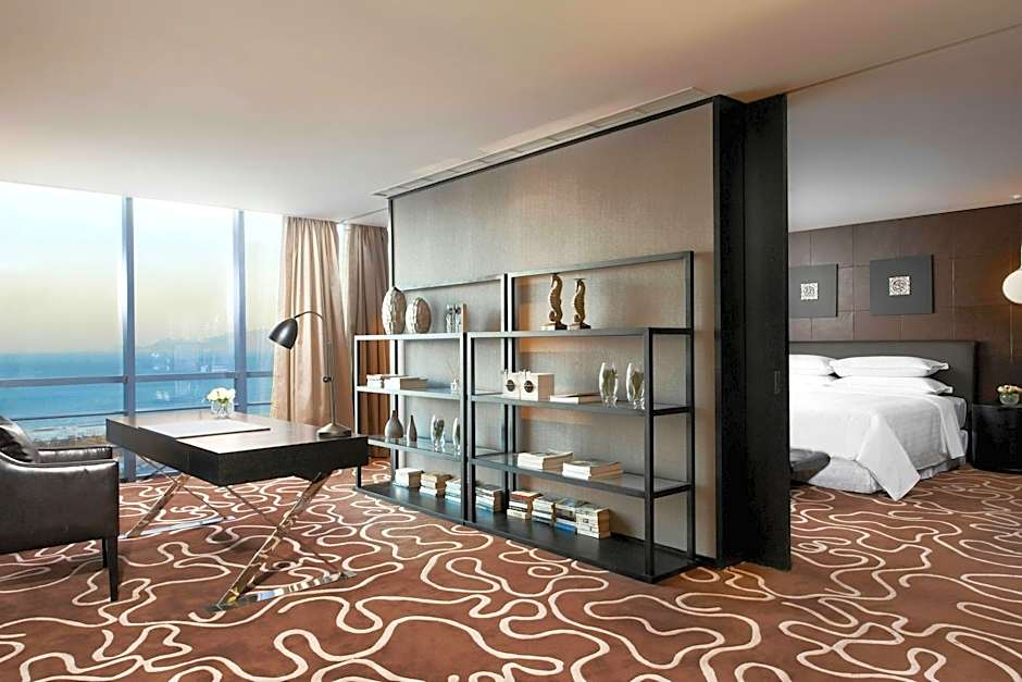 Photo 1 of 3 of President Suite, Sea View, Executive Level
