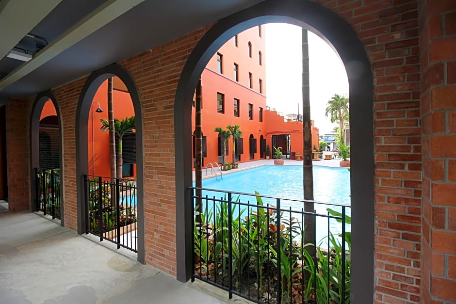 Baansuanprannok Hotel