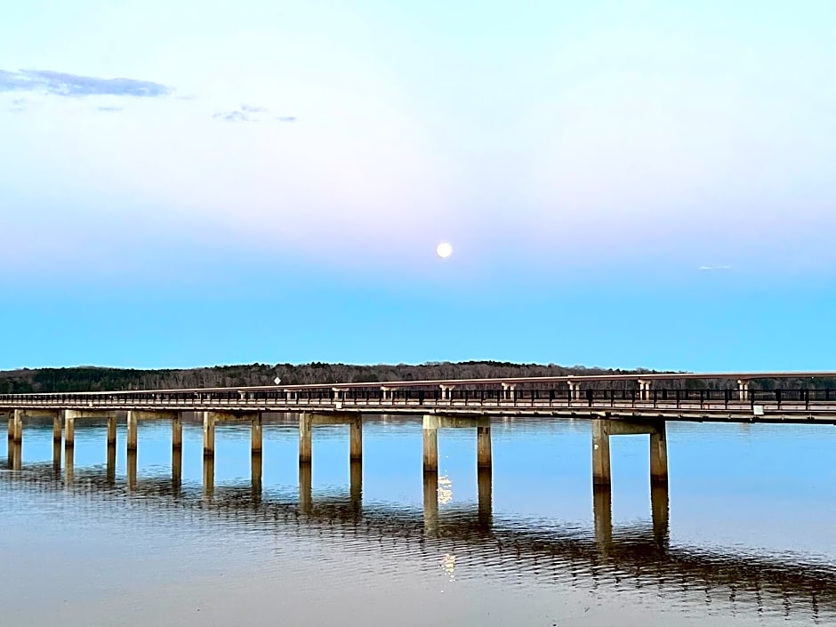 Clarion Pointe on the Lake Clarksville - South Hill West