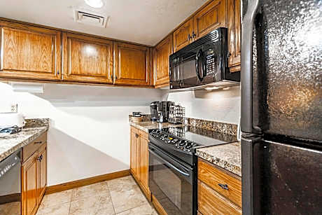 3 Bedroom Condominium B350