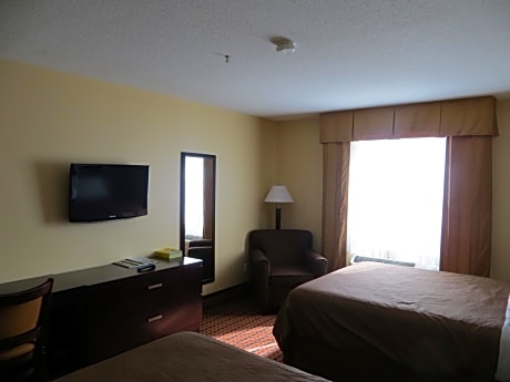 Deluxe Queen Room with Two Queen Beds