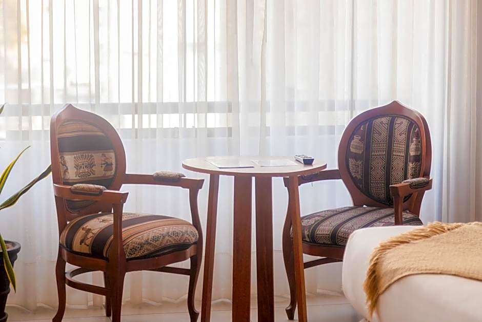 NAIA Hotel Miraflores