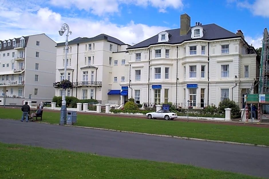 The Carlton Hotel