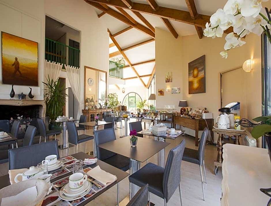 Golf Hotel Colvert - Room Service Disponible