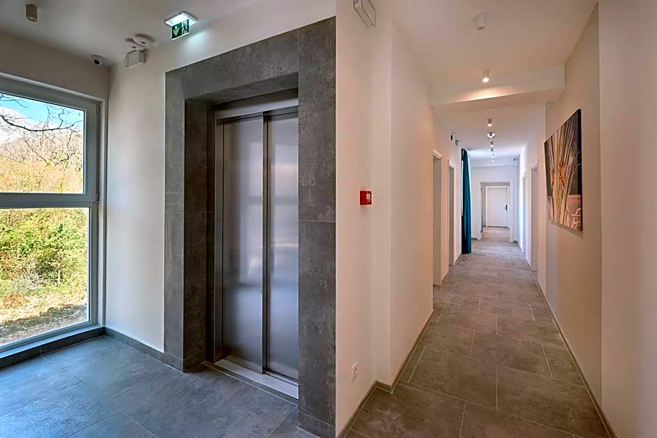 APART Garni Hotel LARIMAR