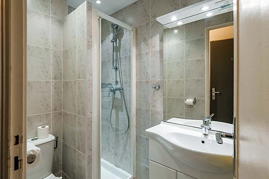 Lyo Hôtel - Centre Lyon Perrache