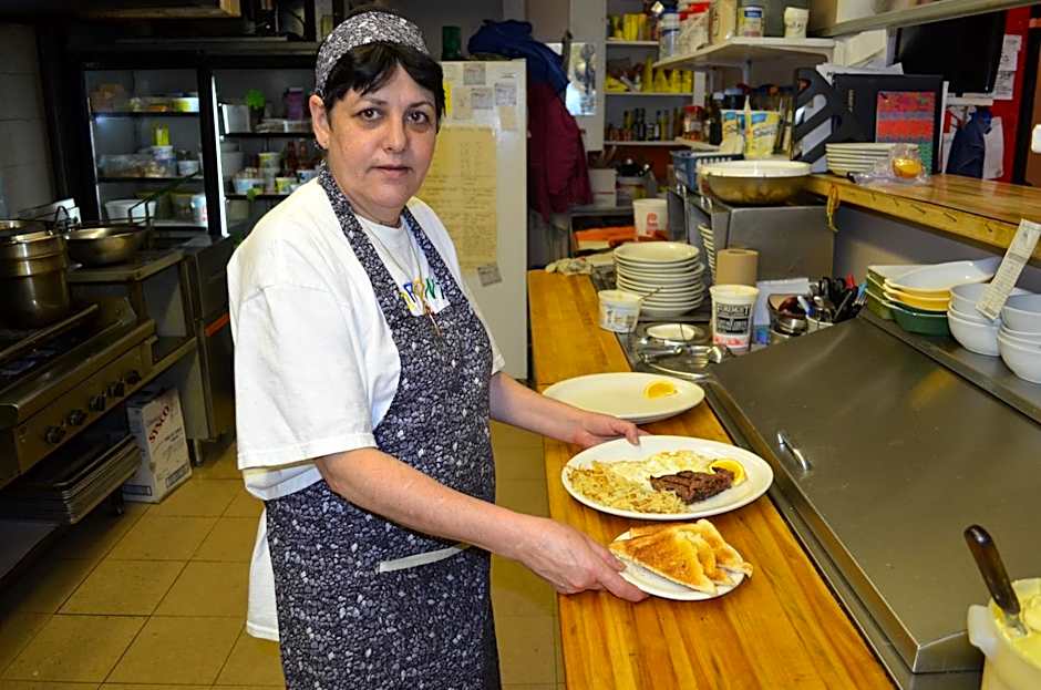 Canadas Best Value Inn And Suites Castlegar