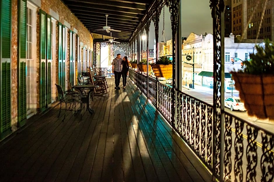 The Marshall House, Historic Inns of Savannah Collection