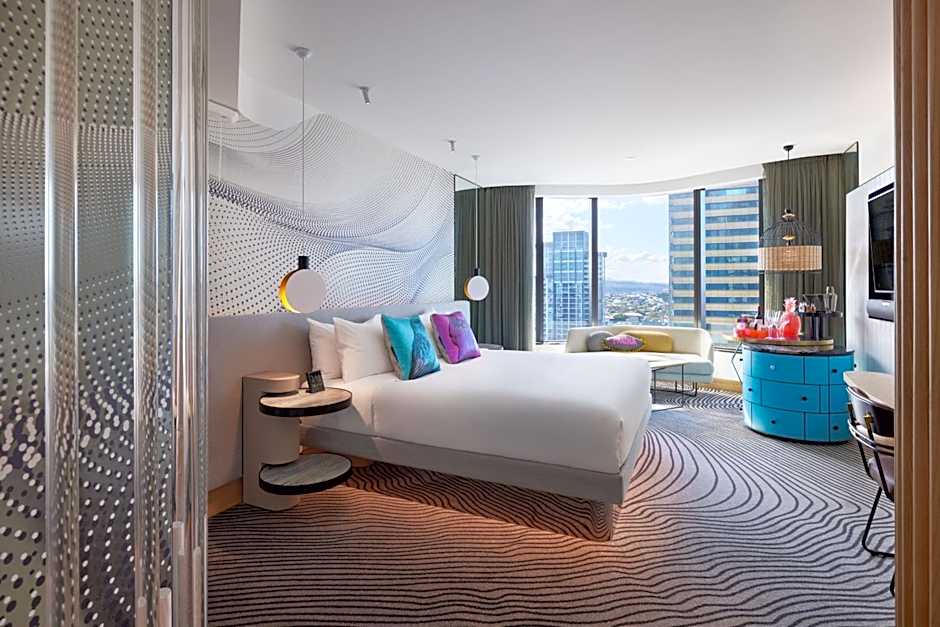 W Brisbane