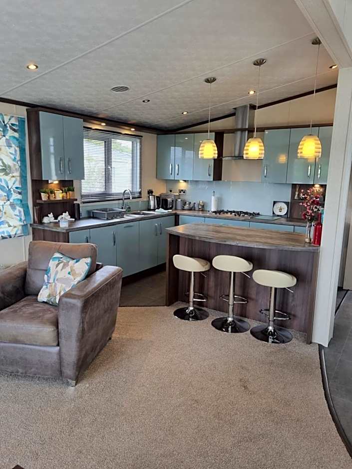 Pemberton Arrondale Lodge, Lakeside View (Haven Lakeland)