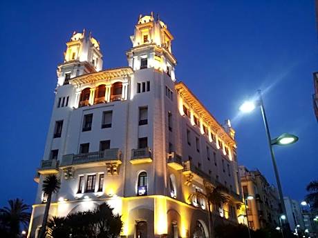 Parador De Ceuta Hotel La Muralla