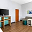 Spark by Hilton Shawnee