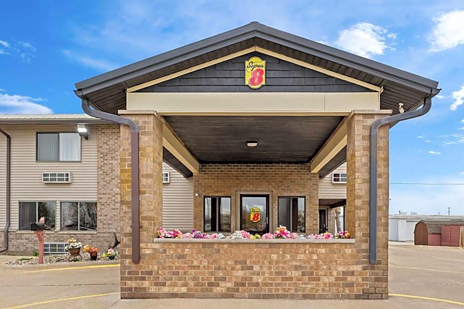 Super 8 by Wyndham Jefferson