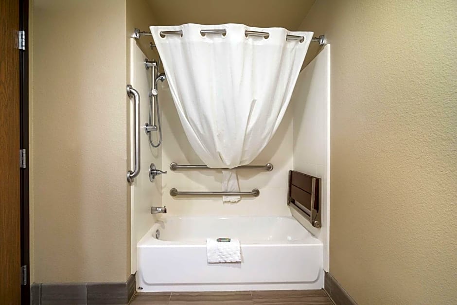 Best Western Golden Spike Inn & Suites