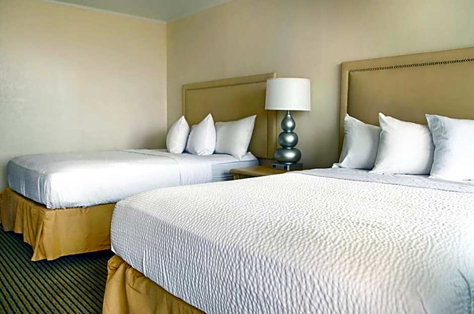 Seabonay Oceanfront Motel