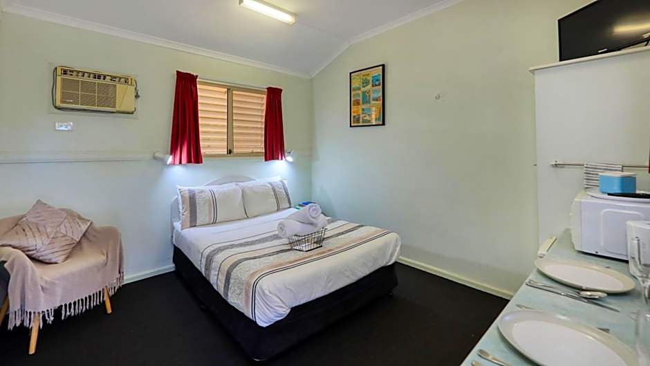 Silver Wattle Cabins