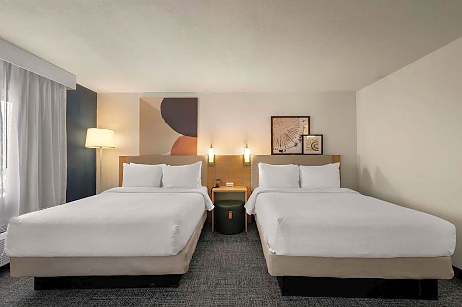 Spark by Hilton Fort Wayne