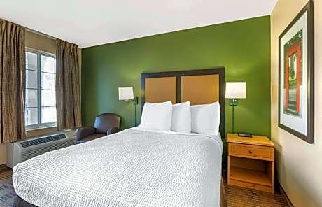 Queen Studio - Non-Smoking