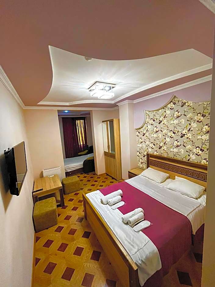 Georgian Palace Hotel