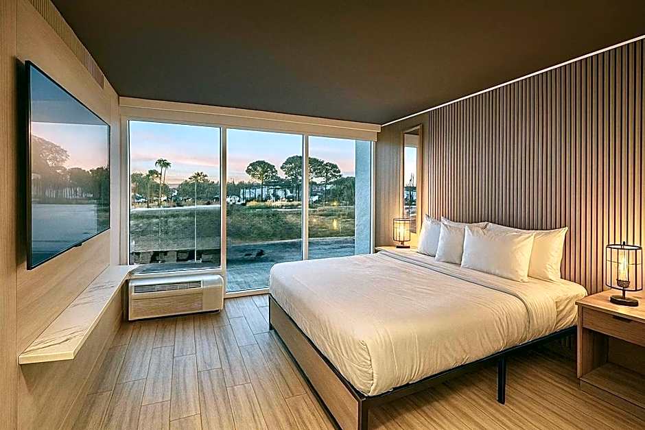 Tropical Palms Hotel