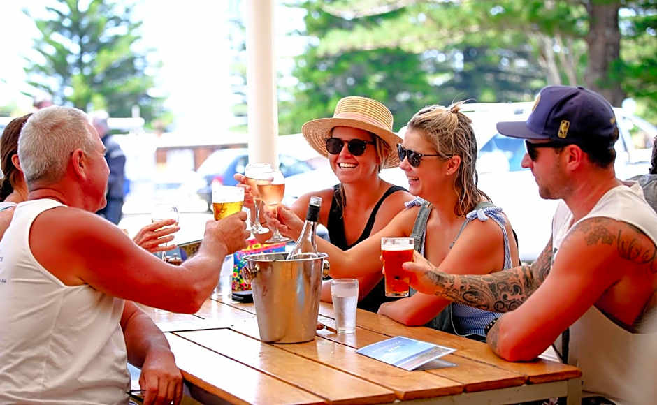 Seabreeze Beach Hotel