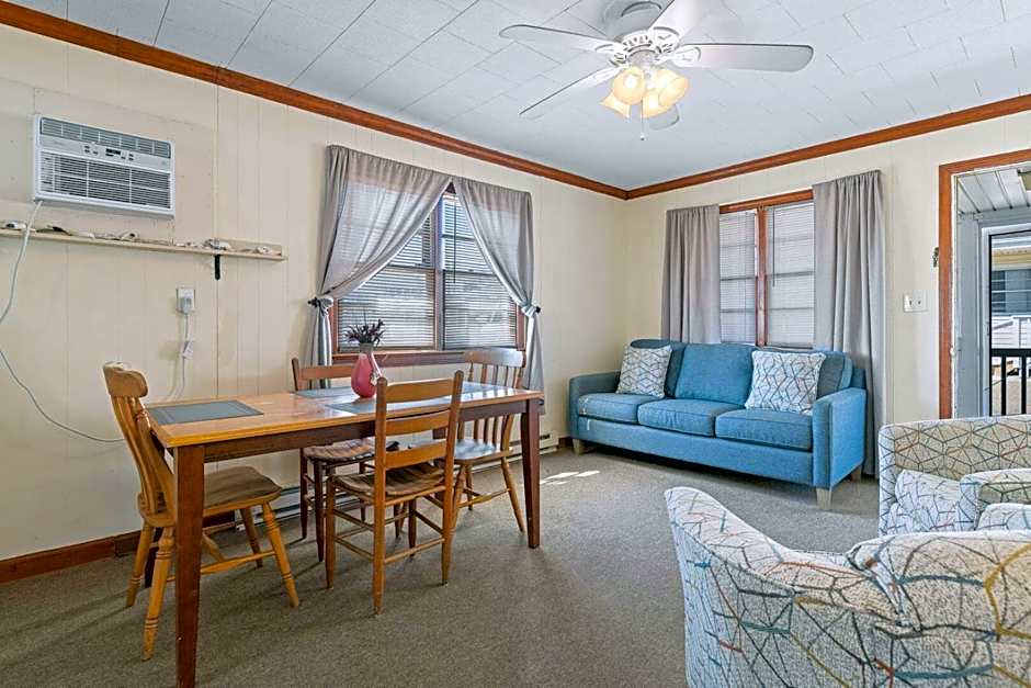 Oceanside Court by KEES Vacations