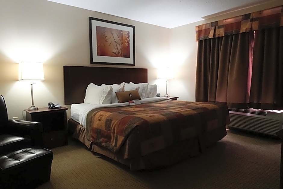 Ramada by Wyndham Weyburn