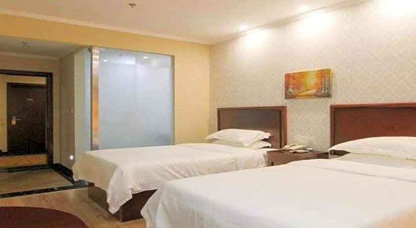 GreenTree Inn Zhenjiang DingMaoQiao Road WoDe Square Express Hotel