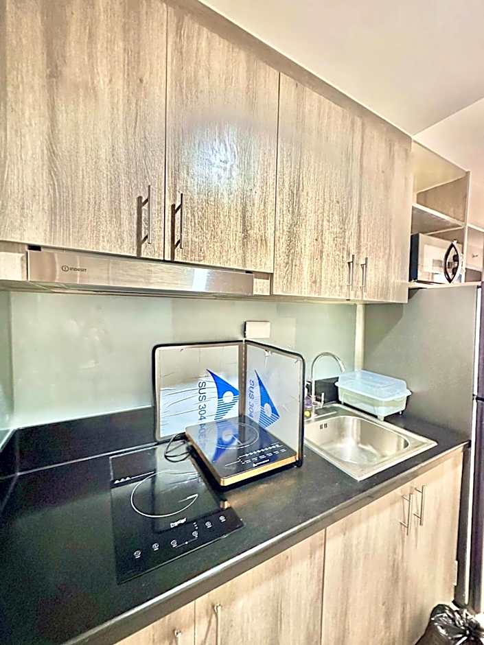 Mall of Asia MOA S Residences , IKEA Pasay , NAIA Airport , Manila Bay