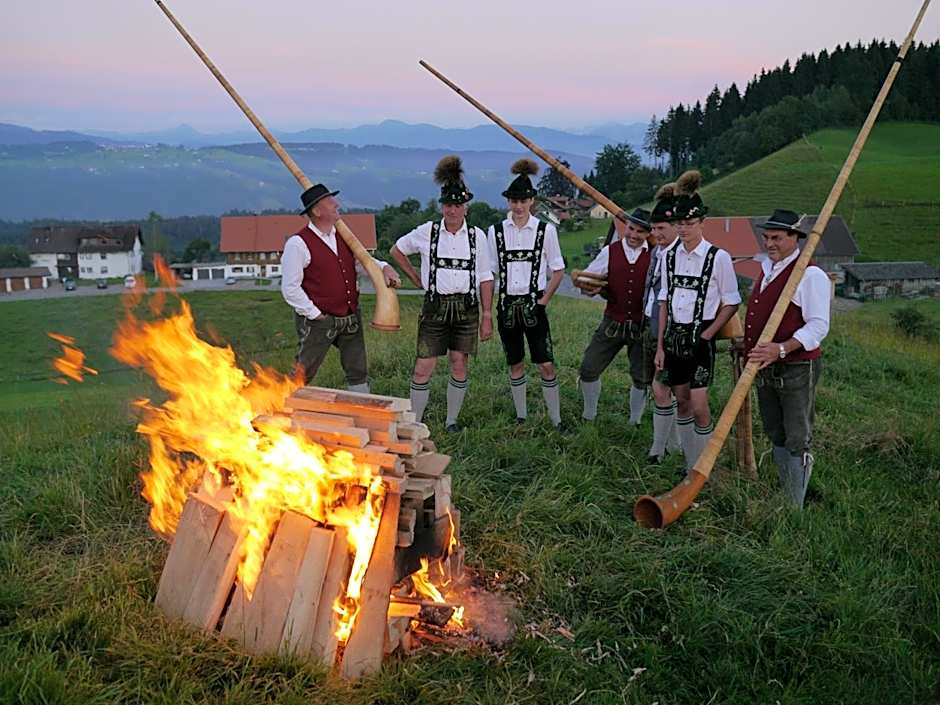 Hotel Post - regionales großes Fruhstucksbuffet - auch GF & LF
