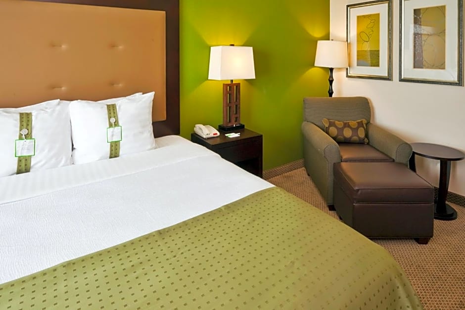 Holiday Inn Hotel & Suites Waco Northwest