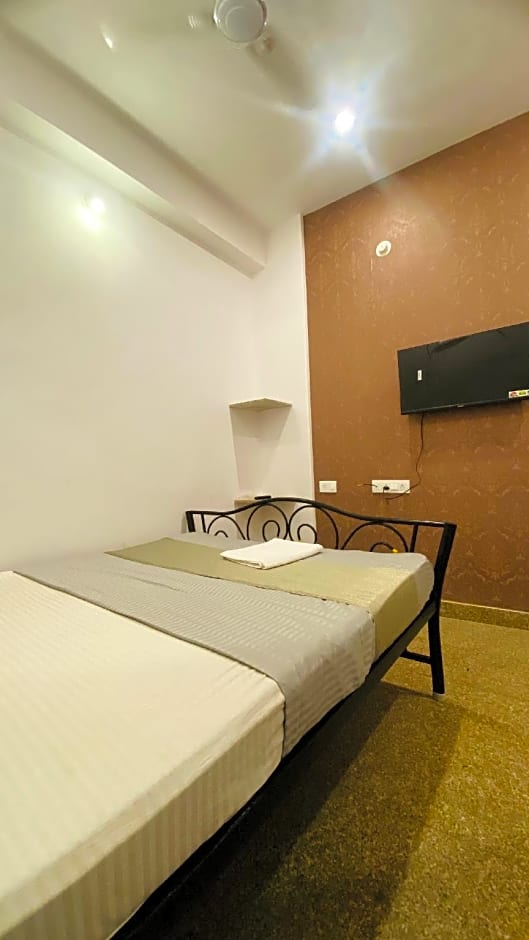 MOON FLOWER GUEST HOUSE