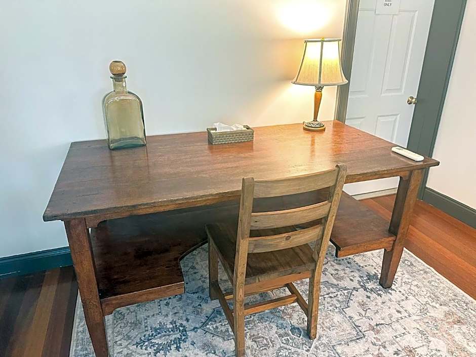 The Black Walnut Inn